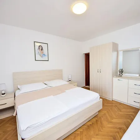 Apartment Lada-3 By Interhome