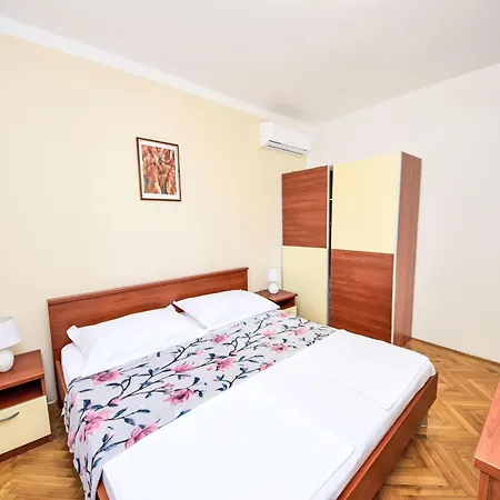 Apartman Lada-3 By Interhome *