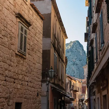 Lada-3 By Interhome Marusici (Split-Dalmatia)