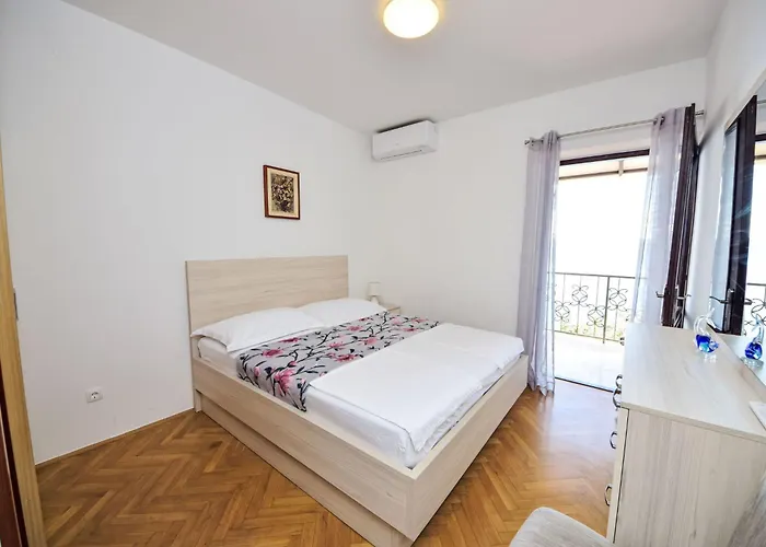 Lada-3 By Interhome Marusici (Split-Dalmatia)